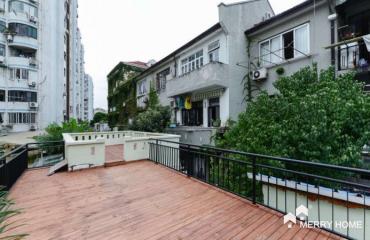 renovated 2br with big terrace line 9